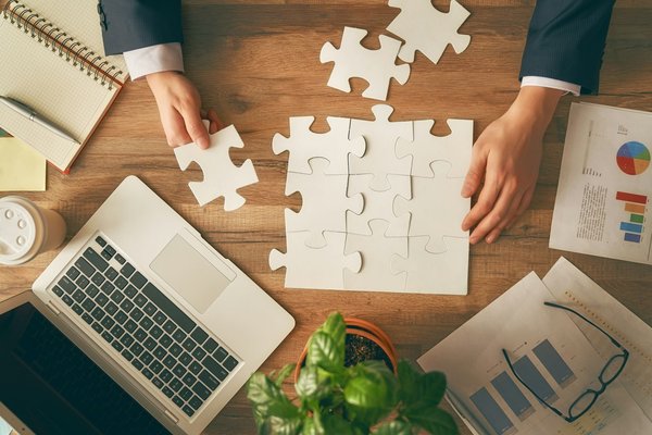 Quelles sont les meilleures pratiques pour le marketing digital dans le secteur des services financiers?